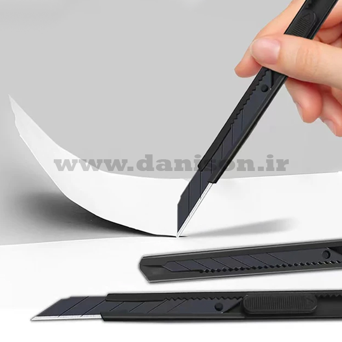 کاتر کوچک 704 03 کاتر کوچک مشکی 704